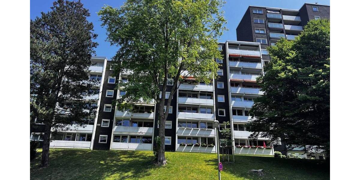 Attraktive Eigentumswohnung mit zwei Balkonen! 4 zimmer