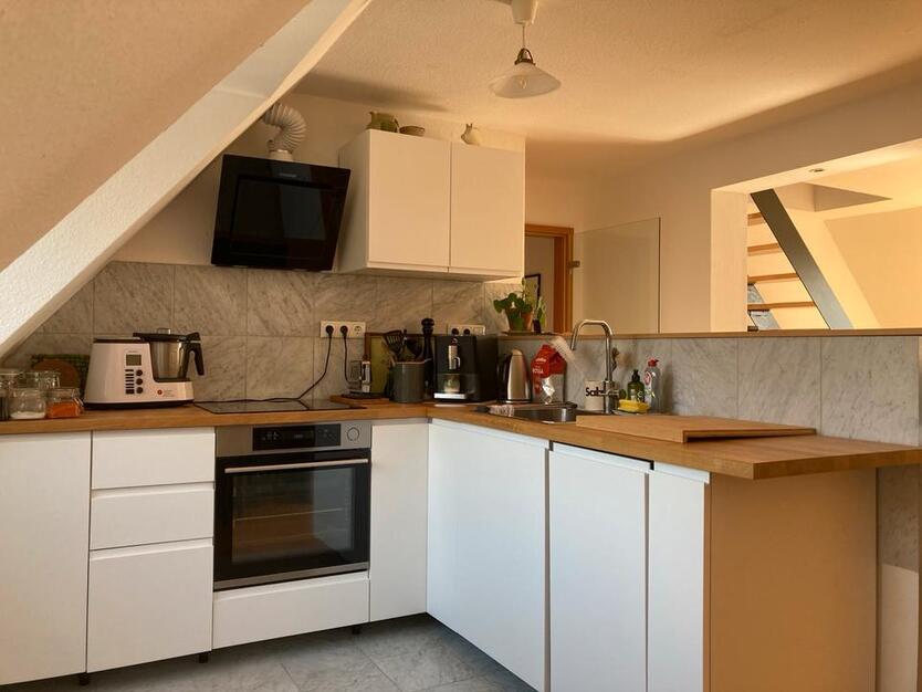Sonnige Maisonette Wohnung mit Blick über die Maggi-Höhe
