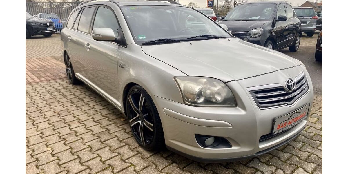 Toyota Avensis 193.120 km 3.999 &euro; Moers 47445