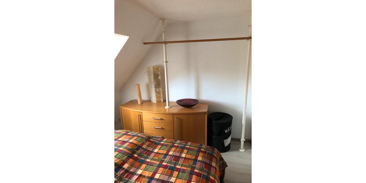 Dachgeschoßwohnung Dinslaken Lohberg - 2.5 Zimmer, 33 m&sup2;, 950&euro; | Angebot:24842447