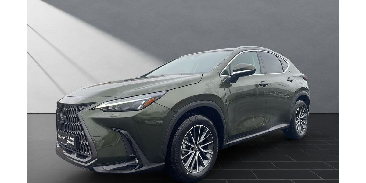 Lexus NX 350h 1.800 km 48.950 € Wesel 46485