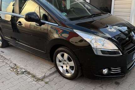 Peugeot 5008 344.008 km 2.300 &euro; duısburg 47169