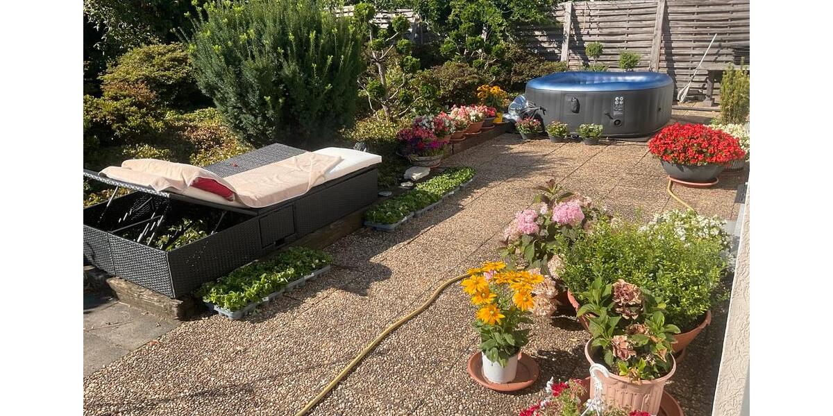 Bungalow Essen Huttrop - 3.5 Zimmer, 110 m&sup2;, 1.870&euro; | Angebot:27615758