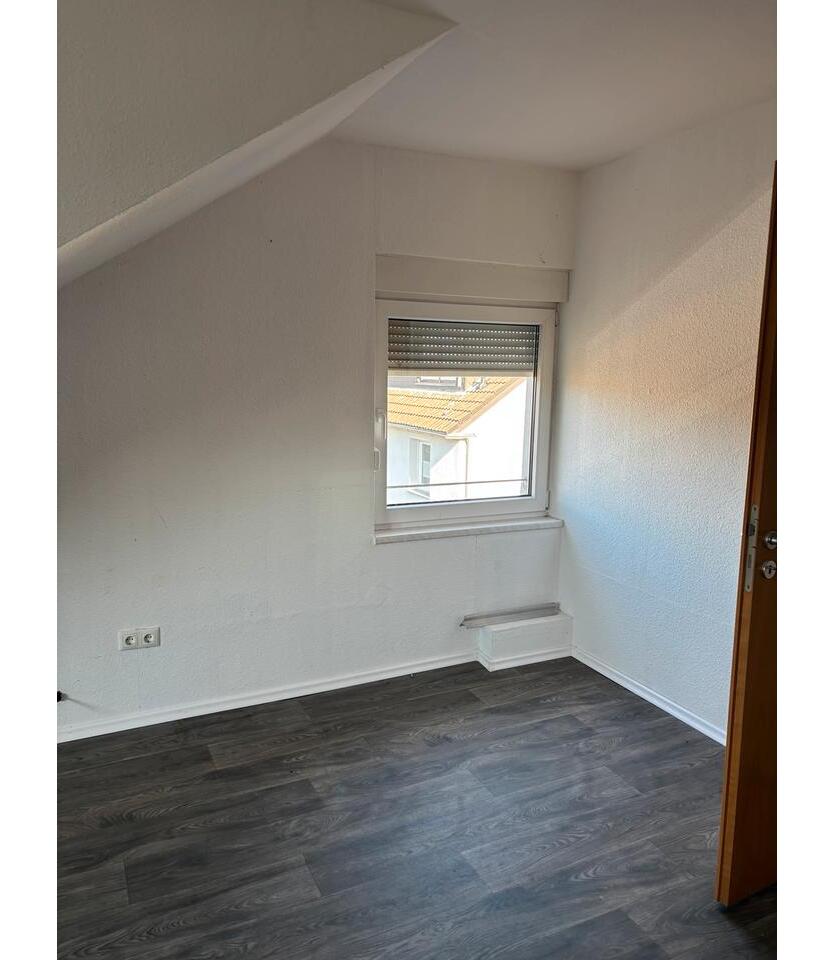 Ruhige 2 12 Zimmer Wohnung in 46227 4 12 Zimmer möglich