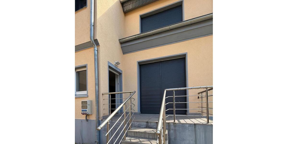 Doppelhaushälfte Essen Stadtbezirk V - 4.5 Zimmer, 150 m&sup2;, 2.800&euro; | Angebot:27615851