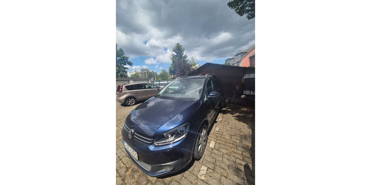 VW Touran 110.707 km 11.500 &euro; Essen 45327