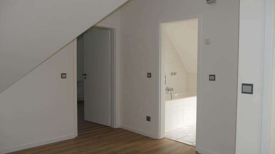 Einfamilienhaus Ratingen Homberg - 6.5 Zimmer, 145 m&sup2;, 2.025&euro; | Angebot:26162644