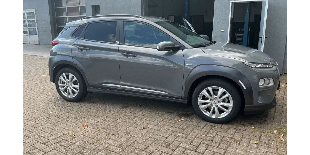 Hyundai KONA 53.000 km 13.900 &euro; Voerde 46562
