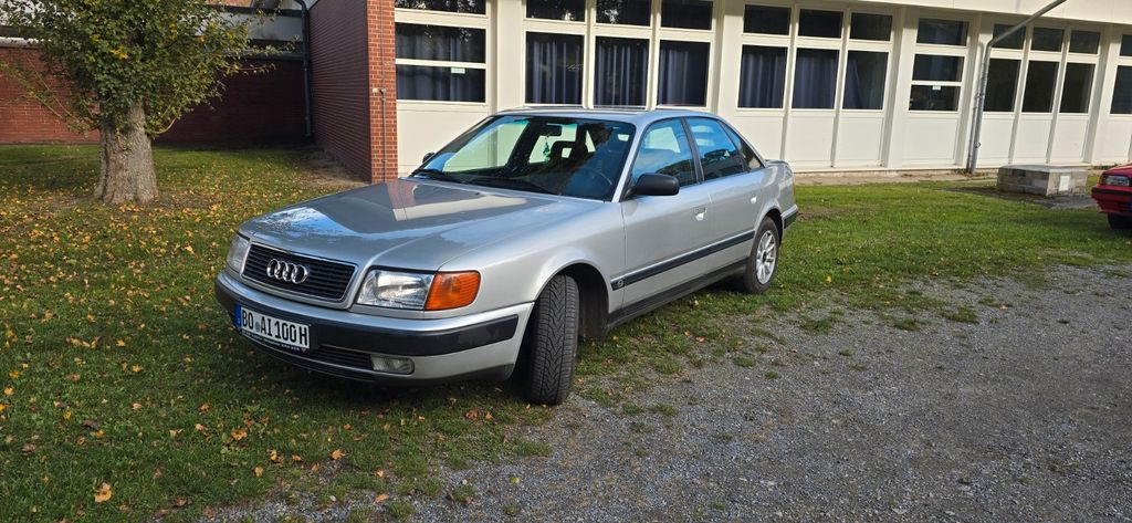 Audi 100 118.000 km 4.500 &euro; Bochum 44805