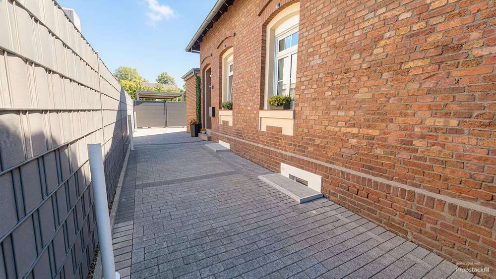 Rheinendhaus - Sanierte Perle mit Sauna, Klima und großem Garten - Reihenendhaus Duisburg Hamborn | Angebot:27360439