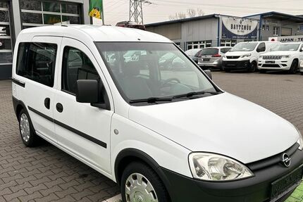 Opel Combo 89.000 km 2.990 &euro; Bottrop 46238