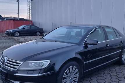 VW Phaeton 192.000 km 8.999 &euro; Dinslaken 46539