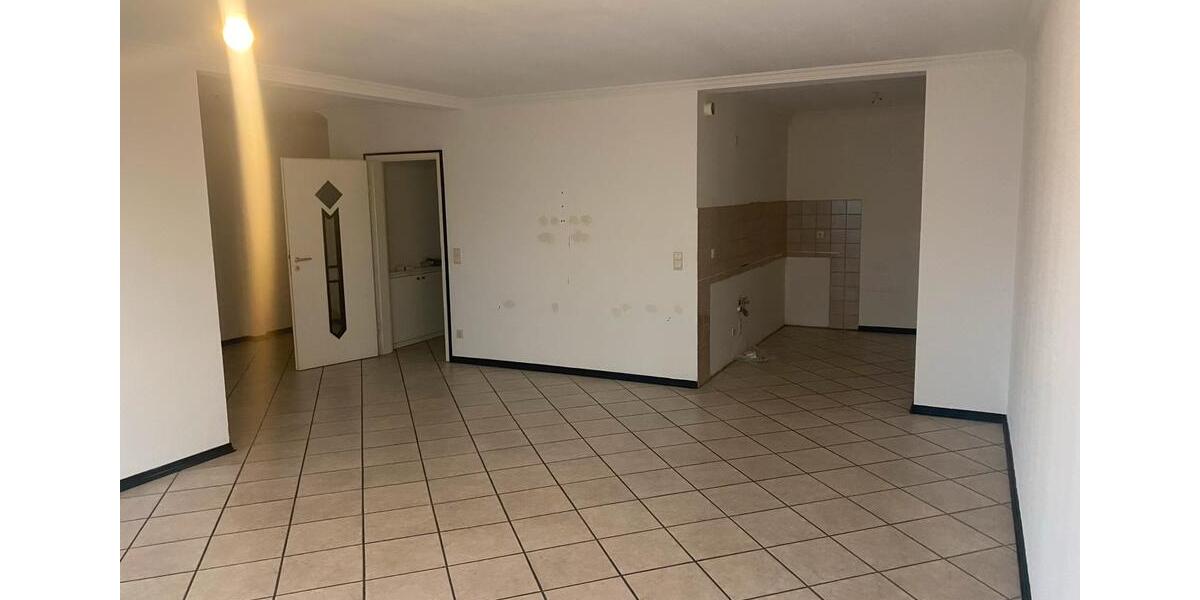 Wohnung zu vermieten 72 qm EG 1 zimmer