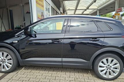 Opel Grandland (X) 114.500 km 16.090 &euro; Oberhausen 46045