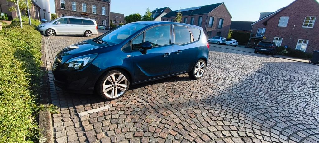 Opel Meriva 254.500 km 2.600 &euro; Kamp-Lintfort 47475