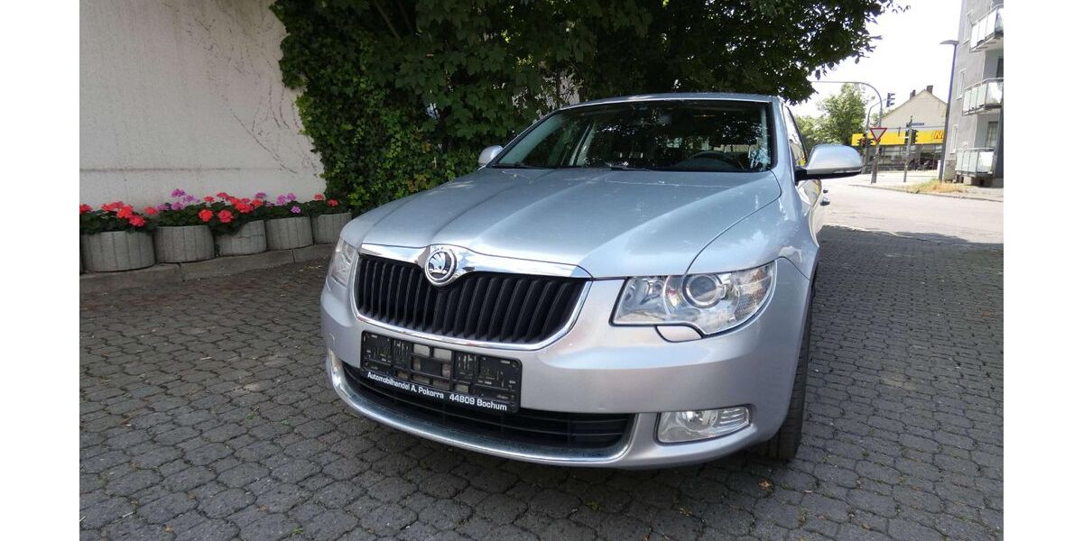 Skoda Superb 142.700 km 4.350 &euro; Bochum 44809