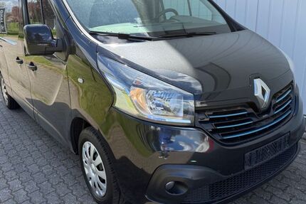 Renault Trafic 249.000 km 7.900 &euro; Wesel 46485