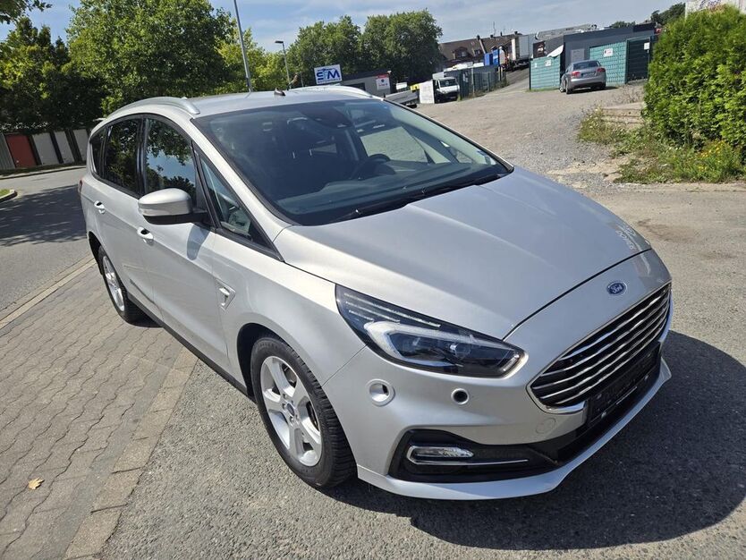 Ford S-Max 65.700 km 12.990 € Gelsenkirchen 45884