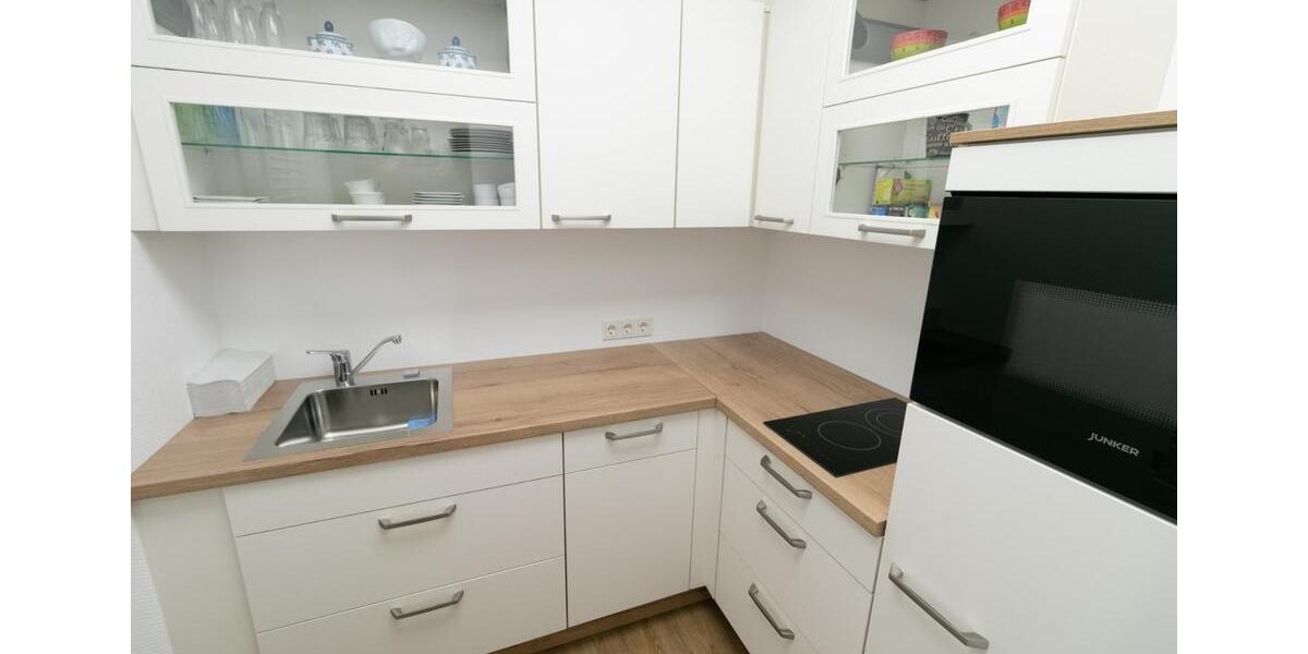 Büro 100m² neu gestrichen mit Parkplätzen zimmer