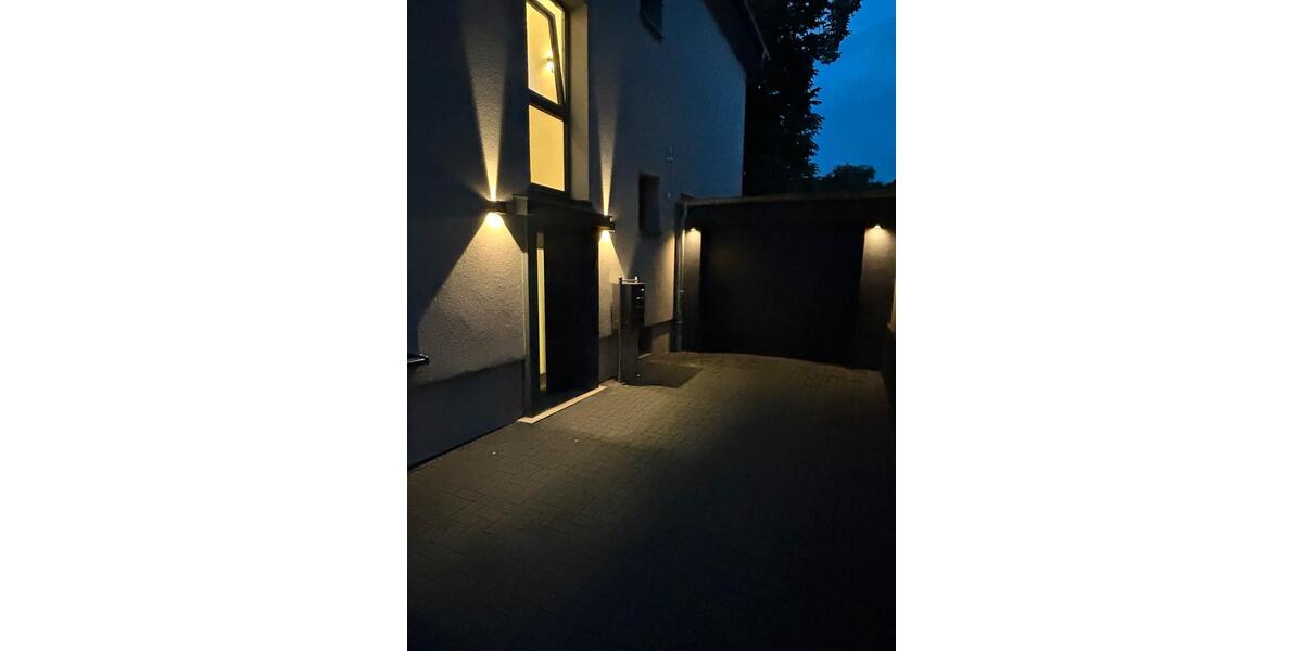 Moderne DG Wohnung zu vermieten in Bochum Höntrop Neubau Top Lage 2 zimmer