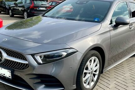 Mercedes-Benz A 250 65.645 km 24.800 &euro; Alpen 46519