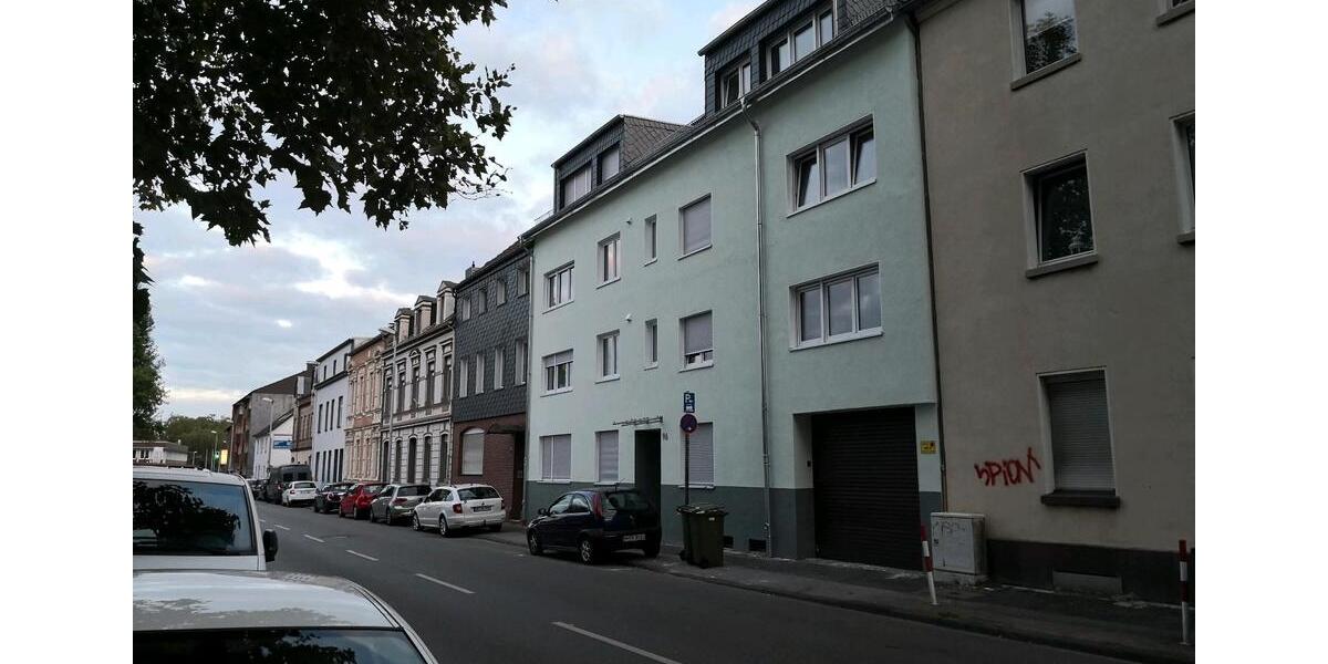 3.12 Zimmer Dachgeschoss Wohnung 3.Etage 3 zimmer