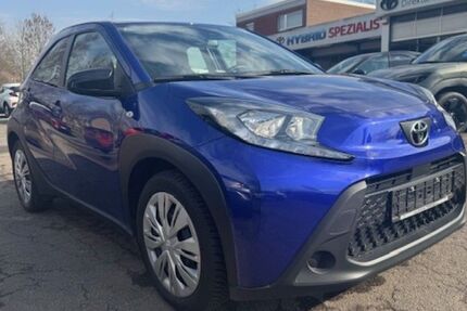 Toyota Aygo (X) 24.614 km 12.800 &euro; Gelsenkirchen 45891