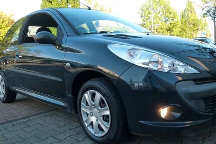 Peugeot 206 167.153 km 3.099 &euro; Oberhausen 46047