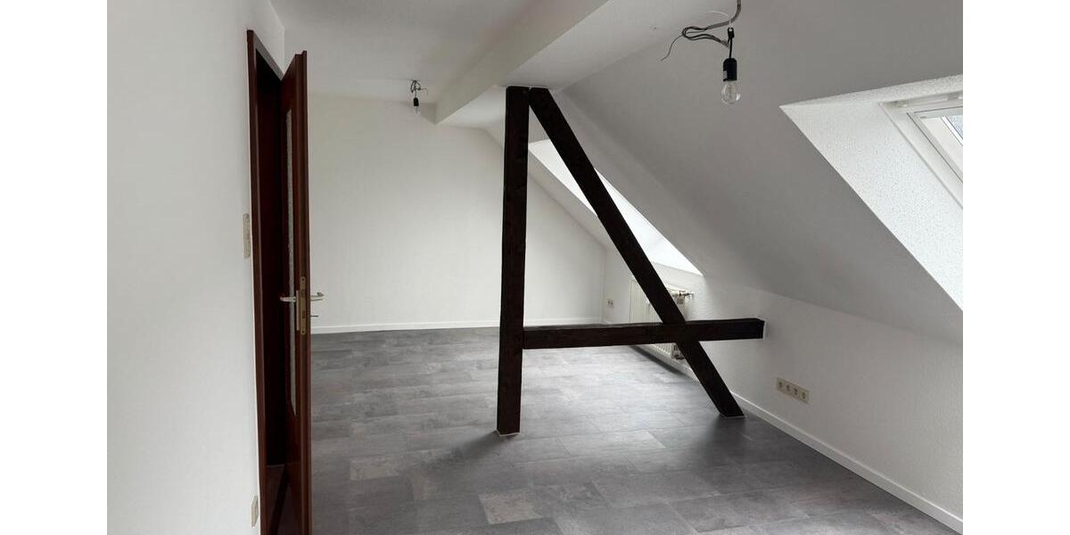 Dachgeschoßwohnung Bottrop - 3 Zimmer, 55 m&sup2;, 520&euro; | Angebot:26164522