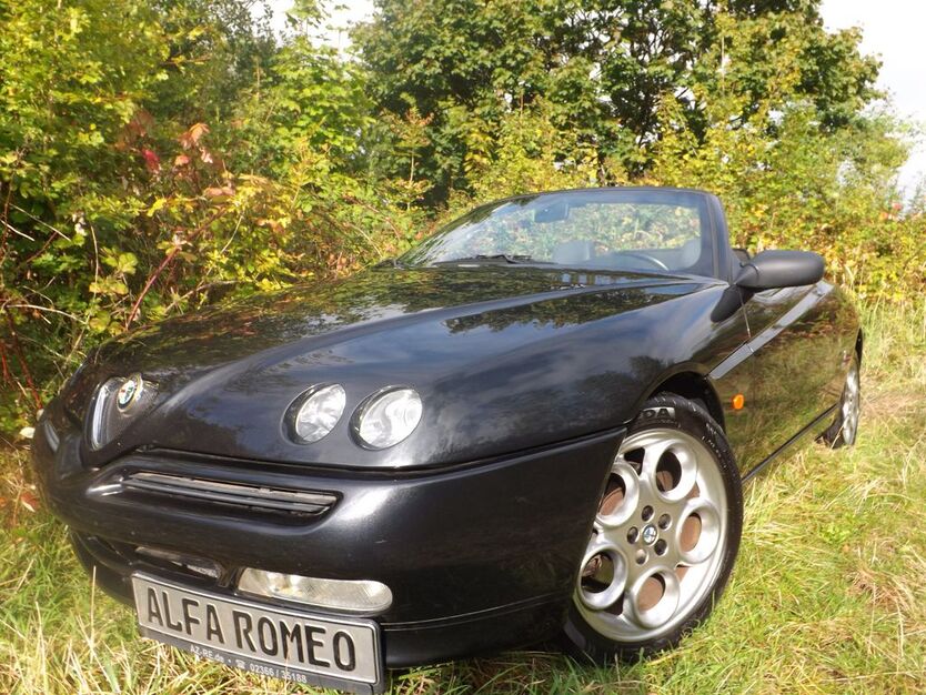 Alfa Romeo Spider 84.000 km 6.500 € Mettmann 40822