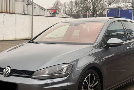 VW Golf 221.000 km 12.990 &euro; Castrop rauxel 44577