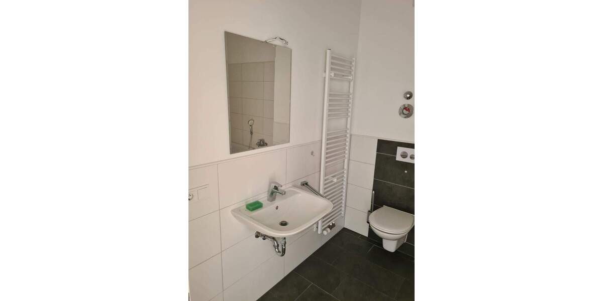 Etagenwohnung Moers Moers-Mitte - 3 Zimmer, 94 m&sup2;, 999&euro; | Angebot:24802682
