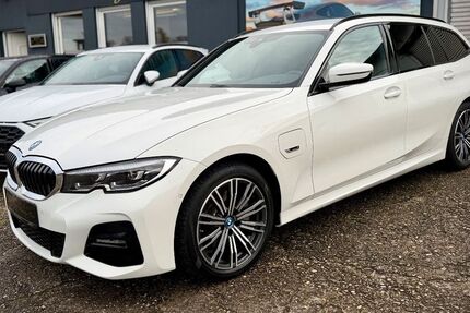 BMW 320 126.000 km 25.390 &euro; Mülheim and der Ruhr 45481
