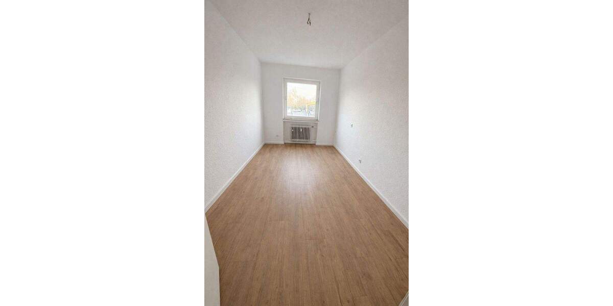 3-Zimmer-Wohnung (72 m²) mit Balkon - Erstbezug nach Sanierung 3 zimmer
