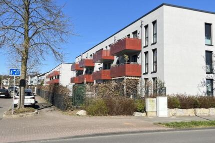 Wohnung Dinslaken Hiesfeld - 2.5 Zimmer, 64 m&sup2;, 733&euro; | Angebot:25409577