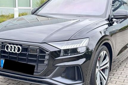 Audi Q8 110.000 km 57.500 € Oberhausen 46047