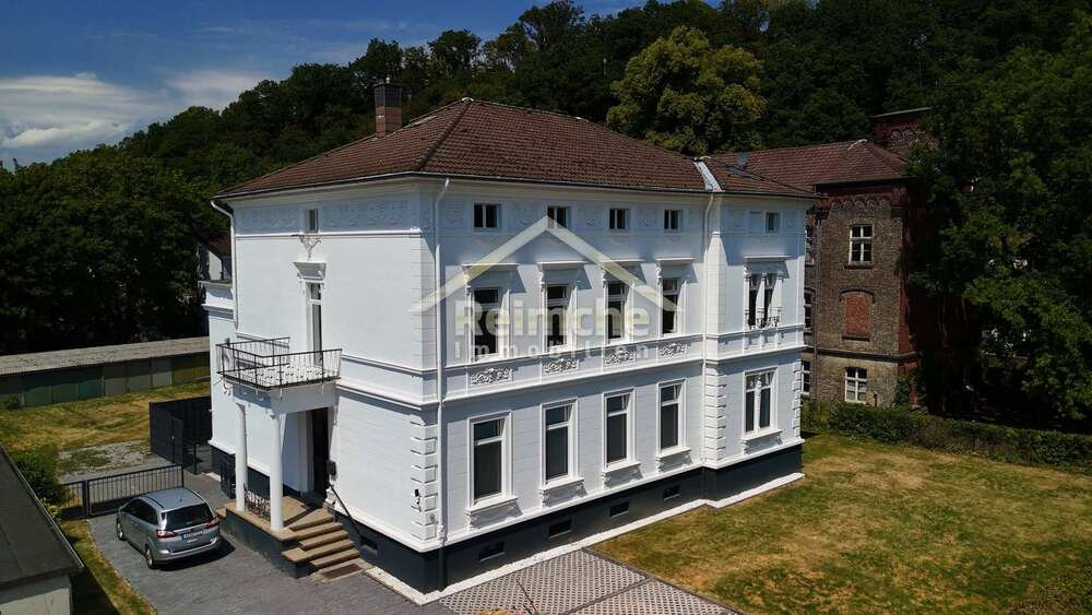 Etagenwohnung Velbert-Neviges Neviges - 5 Zimmer, 143 m&sup2;, 1.390&euro; | Angebot:27131605