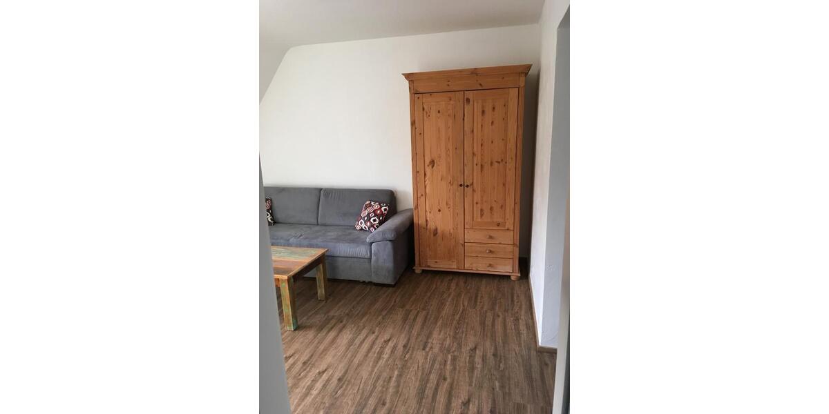 Dachgeschoßwohnung Duisburg Huckingen - 2 Zimmer, 47 m&sup2;, 750&euro; | Angebot:26200595