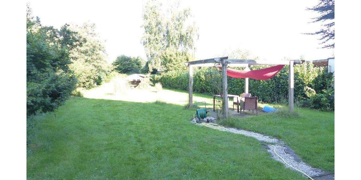 Für Selbstnutzer oder Kapitalanleger! Dreiparteienhaus in ruhiger Lage von Recklinghausen-Grullbad! - Mehrfamilienhaus, Wohnhaus Recklinghausen Süd | Angebot:25536525