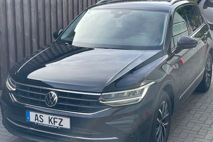 VW Tiguan 92.334 km 24.900 € Castrop-Rauxel 44579