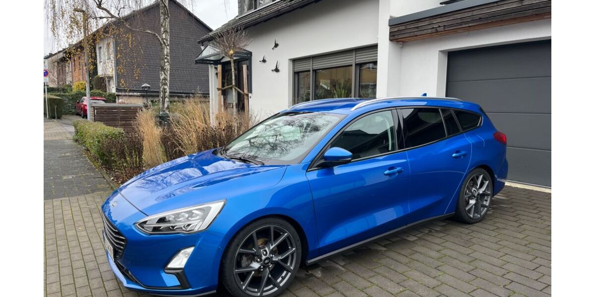 Ford Focus 79.854 km 16.900 &euro; Mülheim an der Ruhr 45473