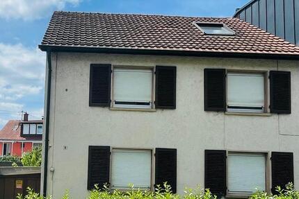 Doppelhaushälfte nahe Grenze (knapp 200 m² Wohn- und Nutzfläche)