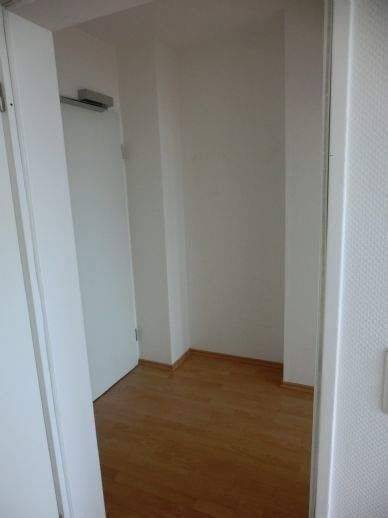 Etagenwohnung Duisburg Hochheide - 2 Zimmer, 68 m&sup2;, 579&euro; | Angebot:26879194