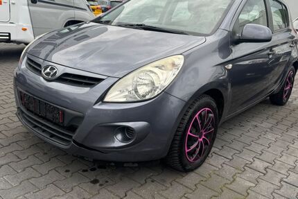 Hyundai i20 140.000 km 2.270 &euro; Essen 45356
