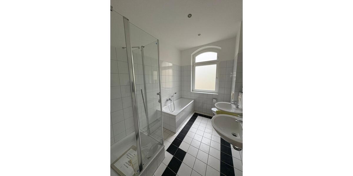 Etagenwohnung Wesel Fusternberg - 4 Zimmer, 127 m&sup2;, 1.150&euro; | Angebot:25792031