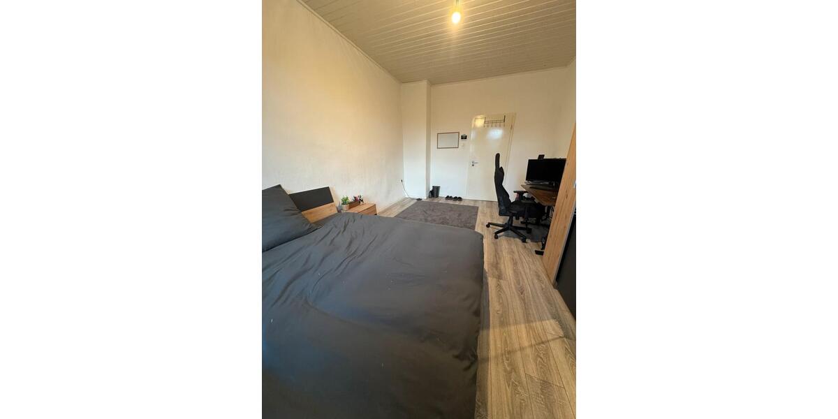 1 person in a 3 person - flatshare 20 zimmer