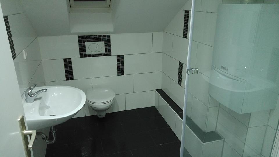 Dachgeschosswohnung Stadtmitte 1 zimmer