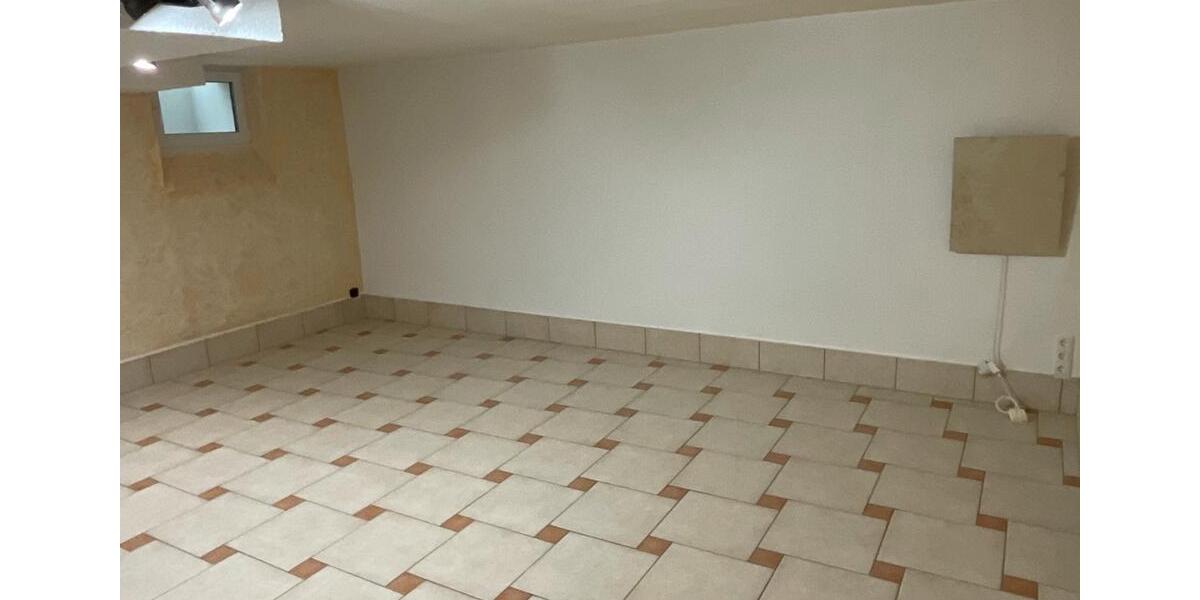 Bungalow Essen Huttrop - 3.5 Zimmer, 110 m&sup2;, 1.870&euro; | Angebot:27615758