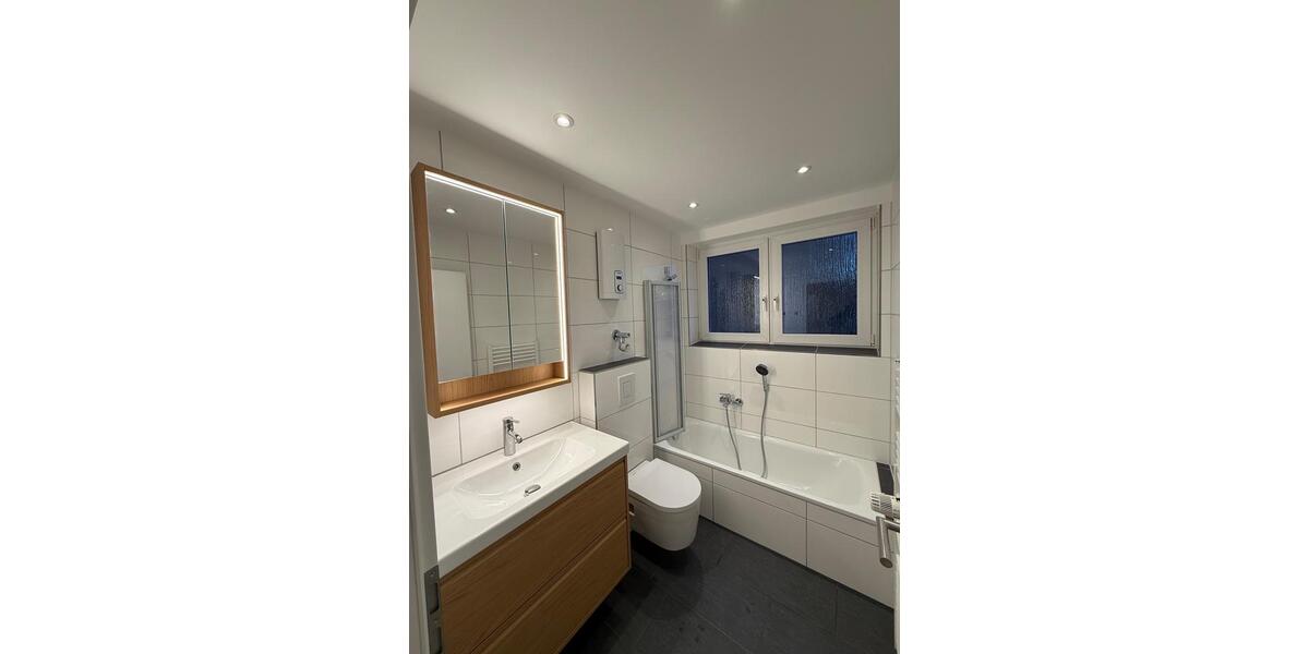 Etagenwohnung Moers Rheinkamp - 3 Zimmer, 79 m&sup2;, 1.550&euro; | Angebot:27619547