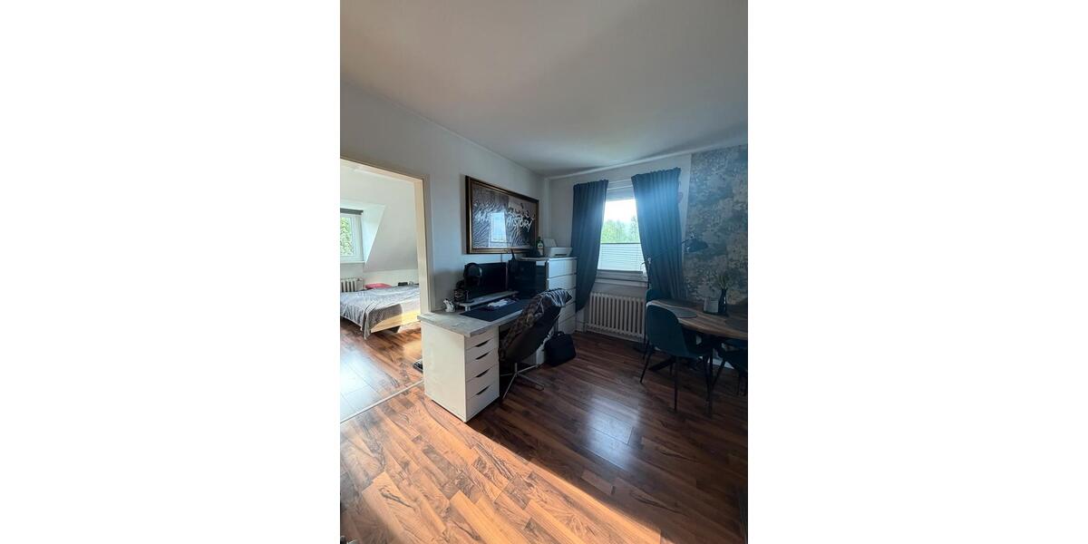 Dachgeschoßwohnung Essen Stadtbezirk IV - 2 Zimmer, 47 m&sup2;, 450&euro; | Angebot:26354171